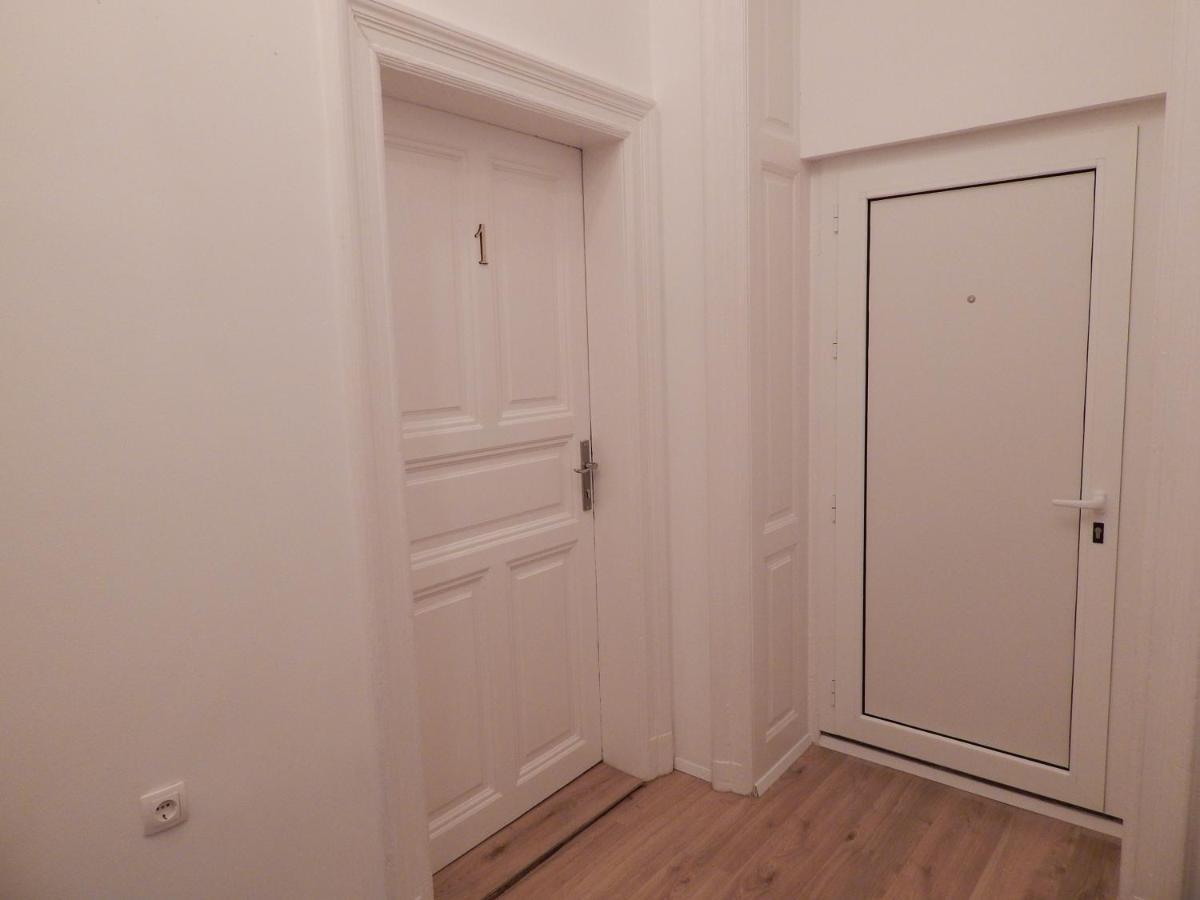 Gold Rooms And Suite Rijeka Exterior foto